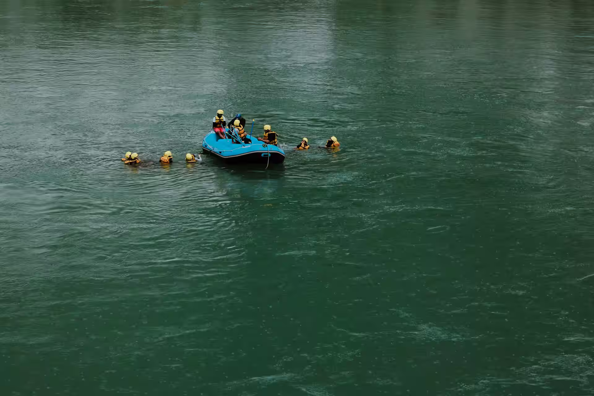 Rafting nel cantone di Berna, Svizzera: i migliori spot e consigli locali