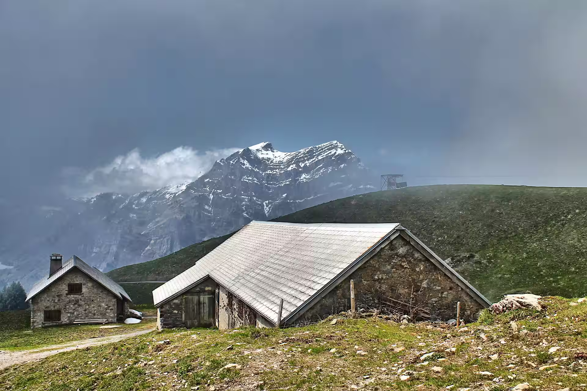 Explore the outdoors of Glarus, Switzerland with local guides