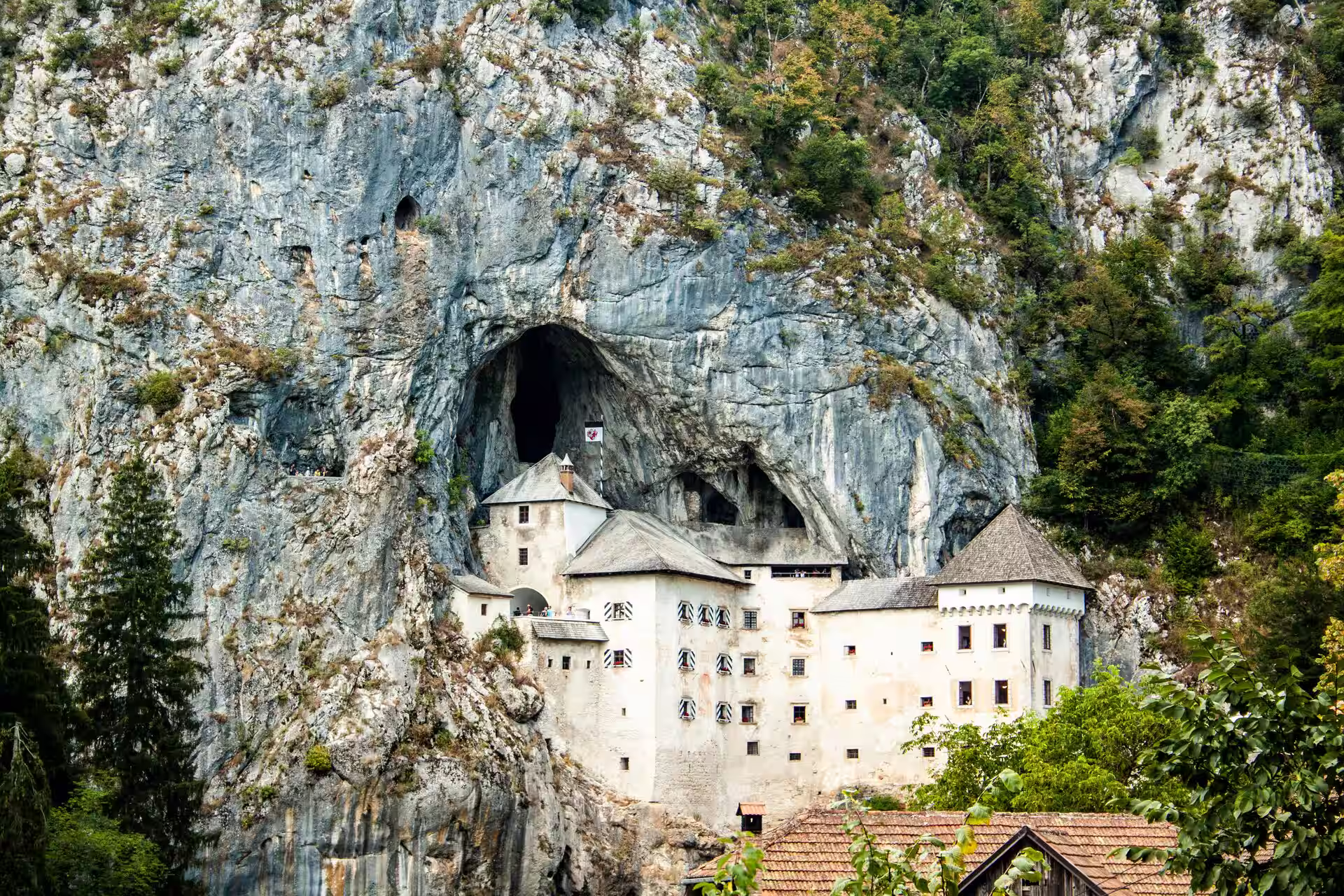 Travel to Slovenia – Find the best outdoor tours & lessons with local guides