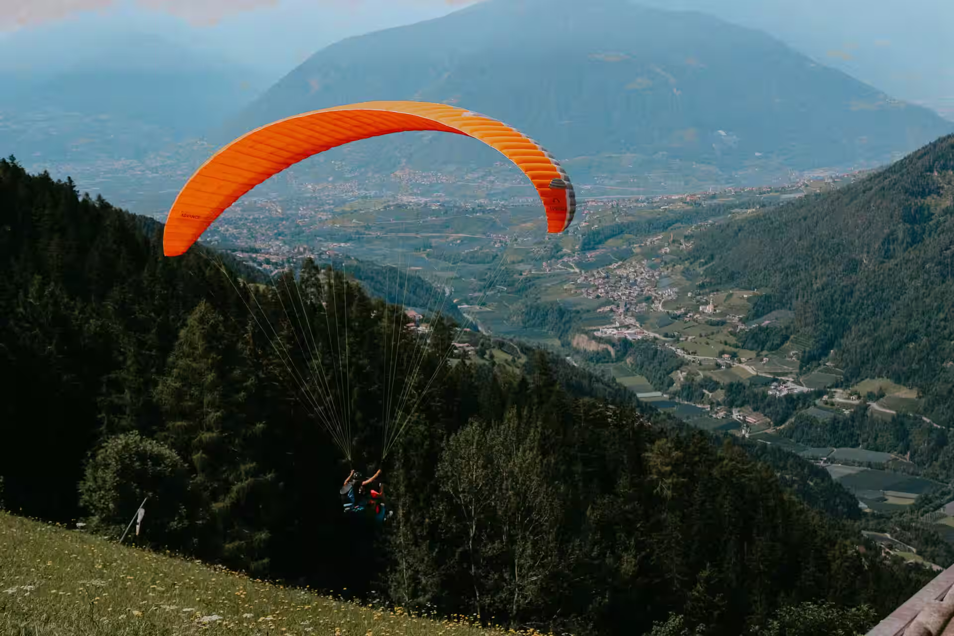 Paragliding in Trentino-Alto Adige, Italy – Best Spots & Local Tips
