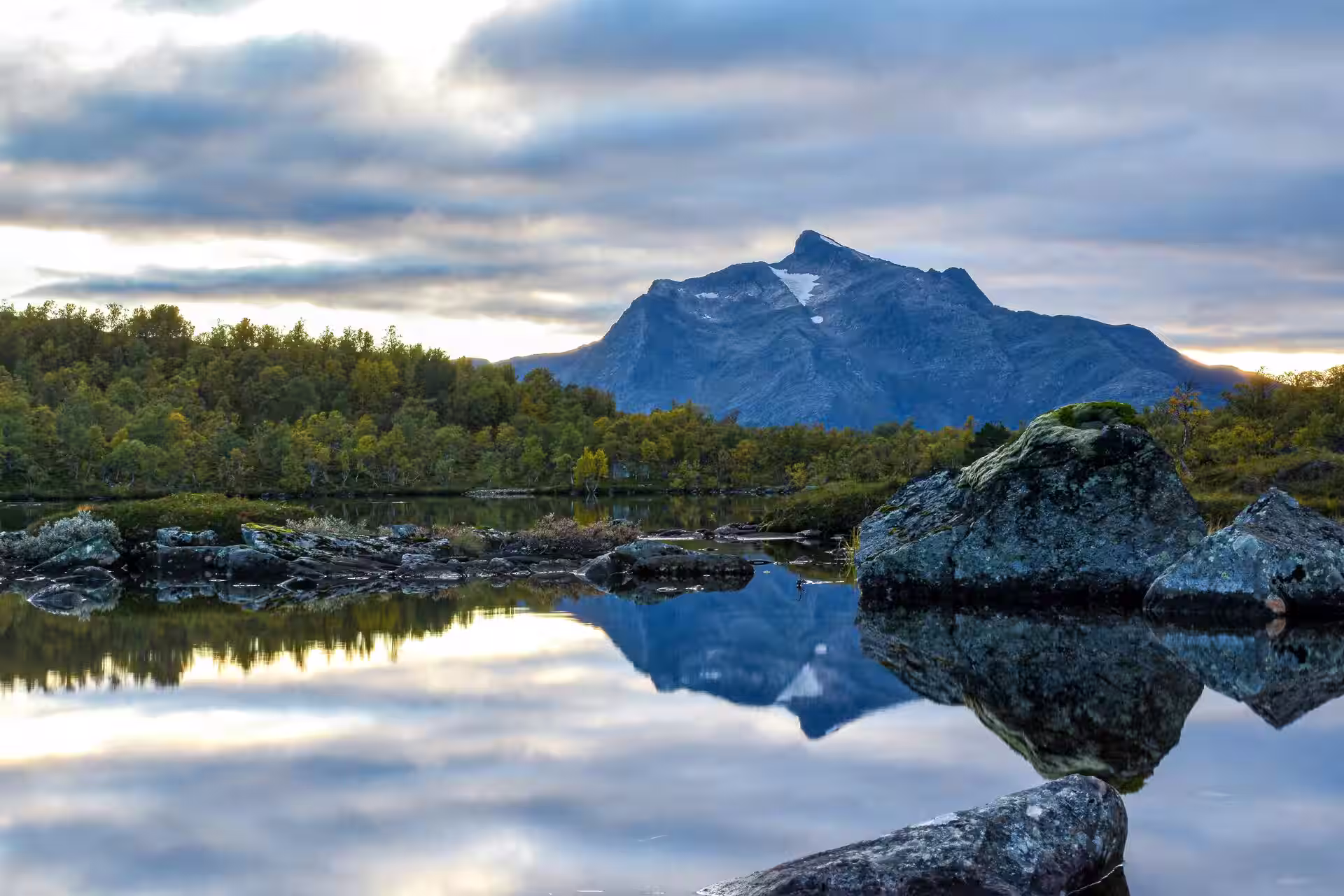 Kayaking in Troms og Finnmark, Norway – Arctic Waters, Remote Fjords & Midnight Sun