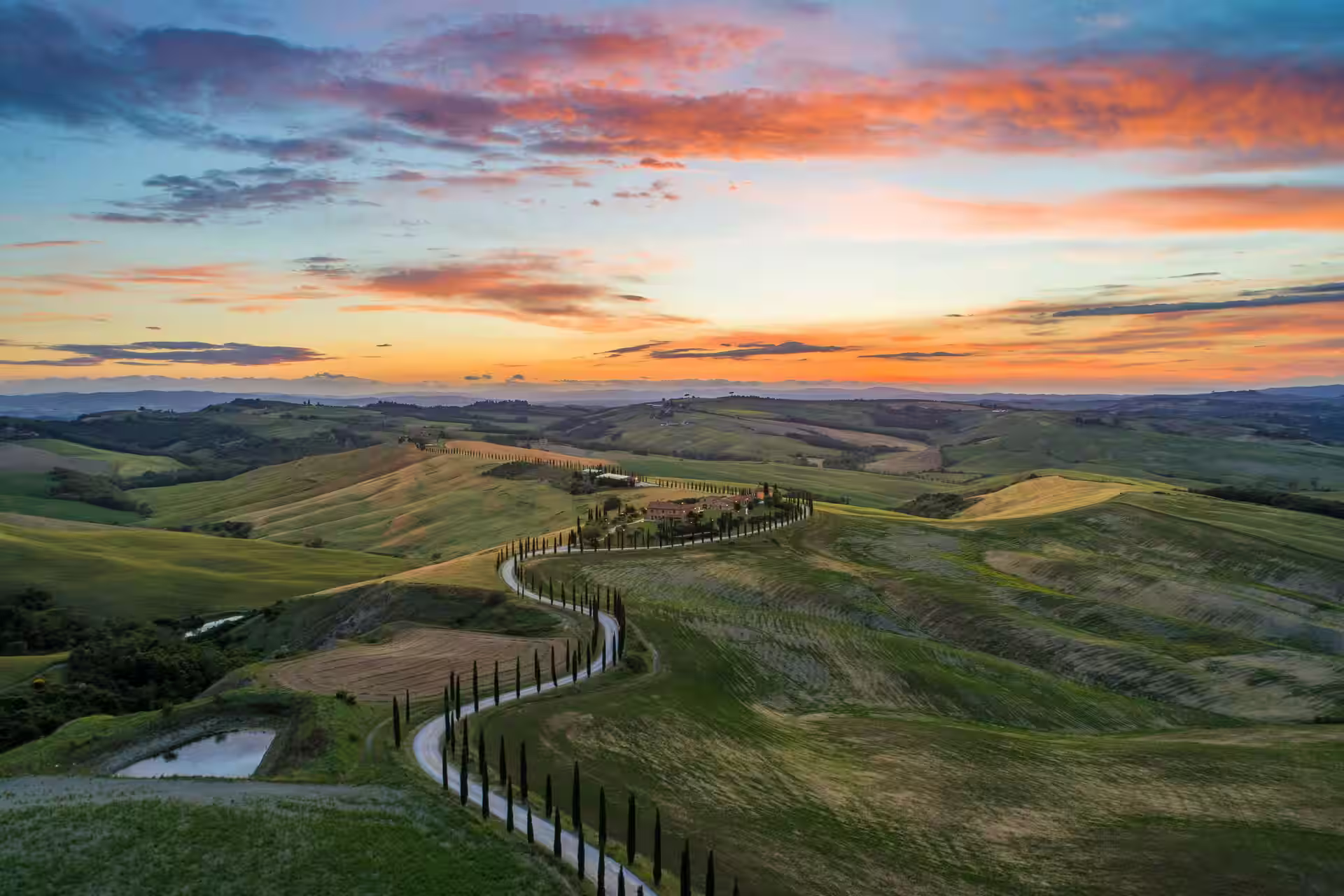 Explore the outdoors of Tuscany, italy with local guides