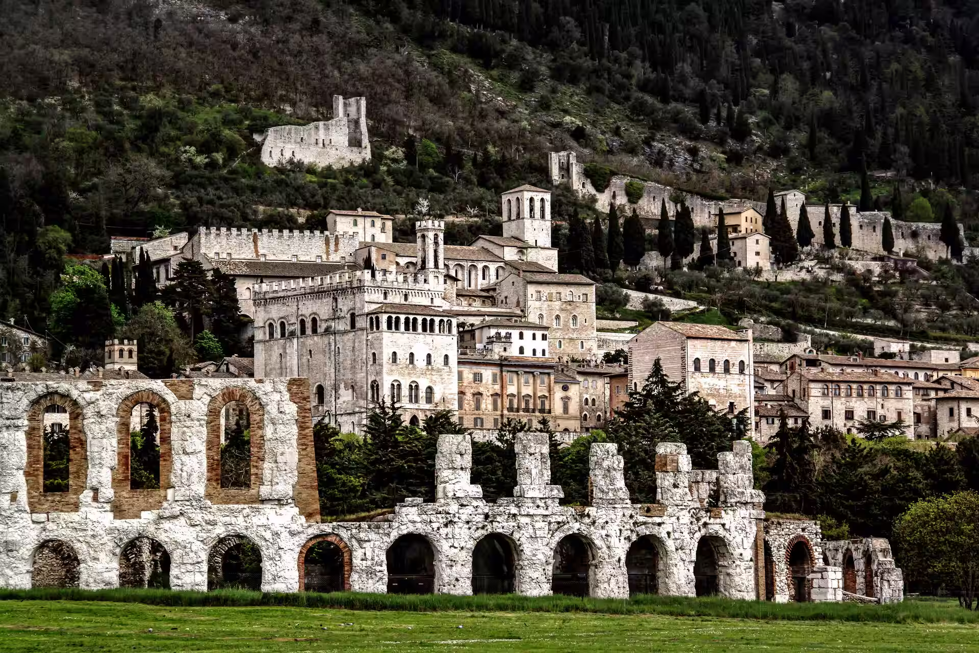 Explore the outdoors of Umbria, italy with local guides